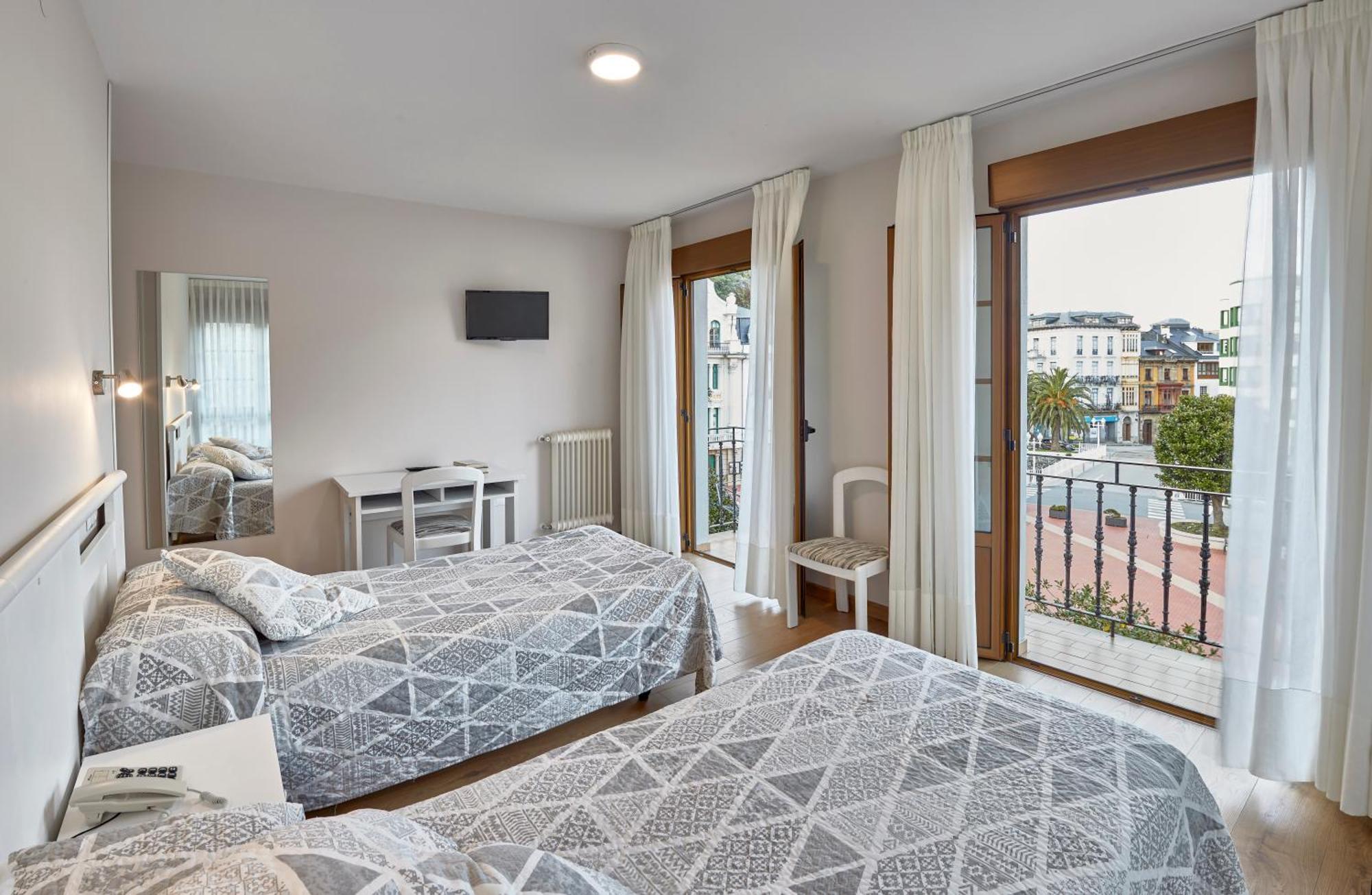Hotel Rico Luarca Luaran gambar